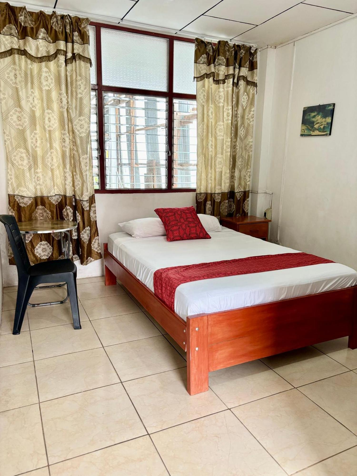 Hospedaje Casa Amazonica Iquitos Esterno foto